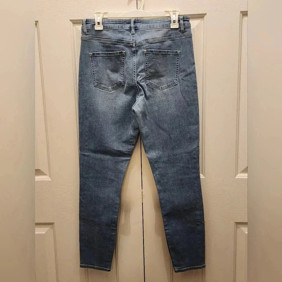 Witchery High Rise Skinny Jean - size 11- NWOT- never worn- no call outs 🩵 - Picture 2 of 7